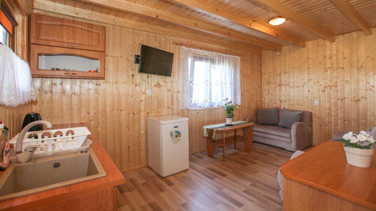 Aparts Care Letnia Sielanka Sianozety Exterior foto